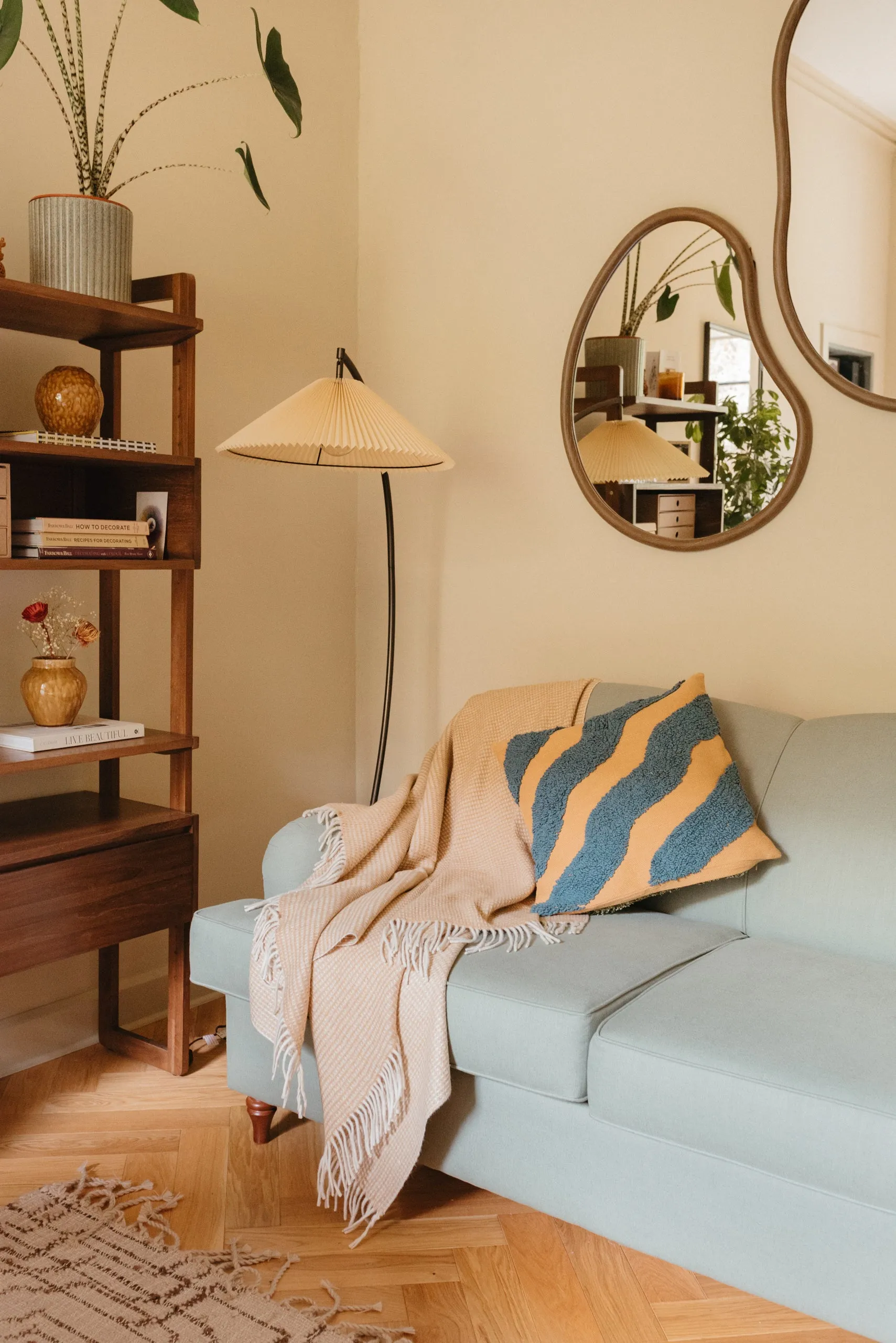 Recycled Wool Blanket in Neutral Waffle