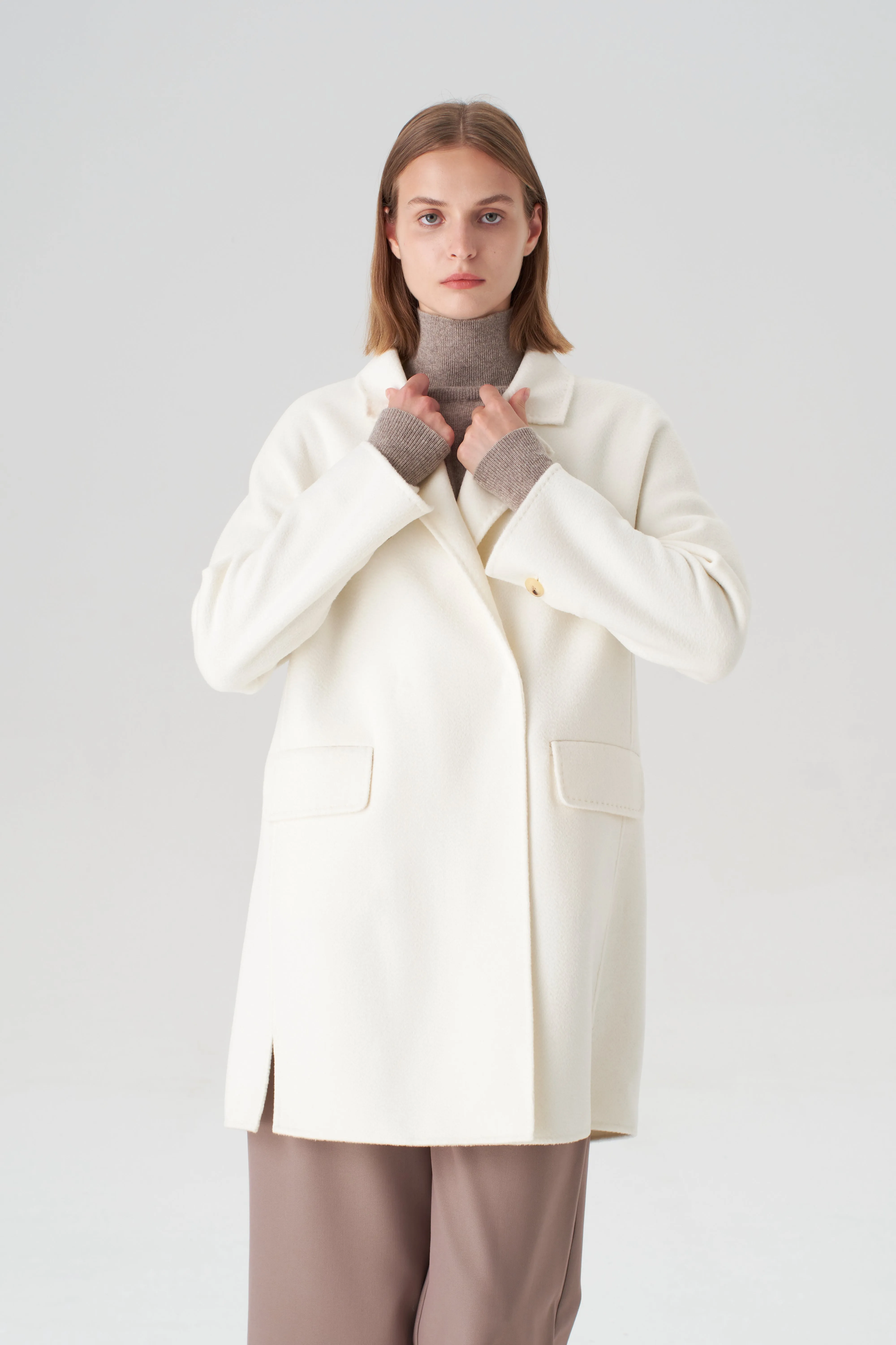 The Walking Coat - Ivory