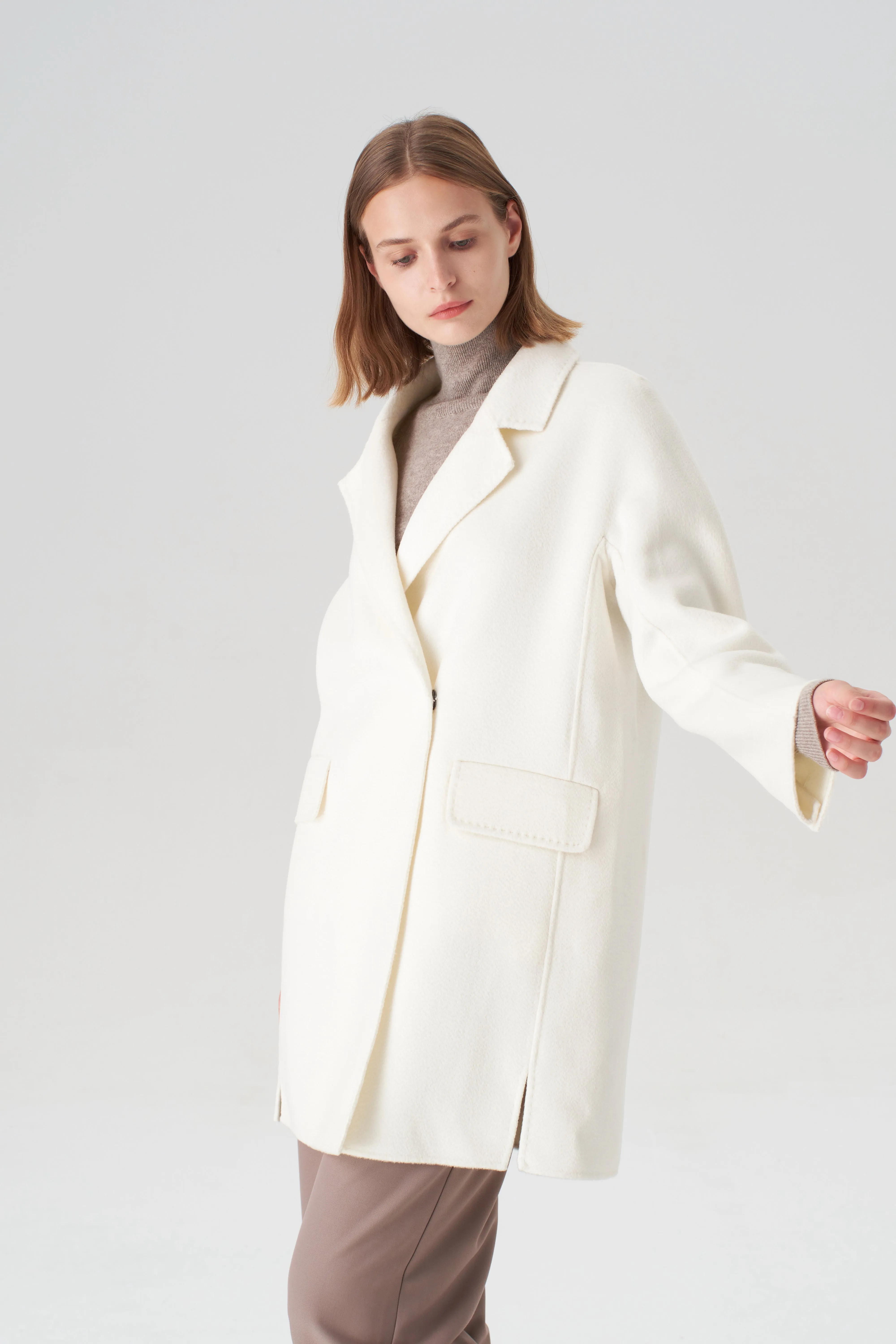 The Walking Coat - Ivory