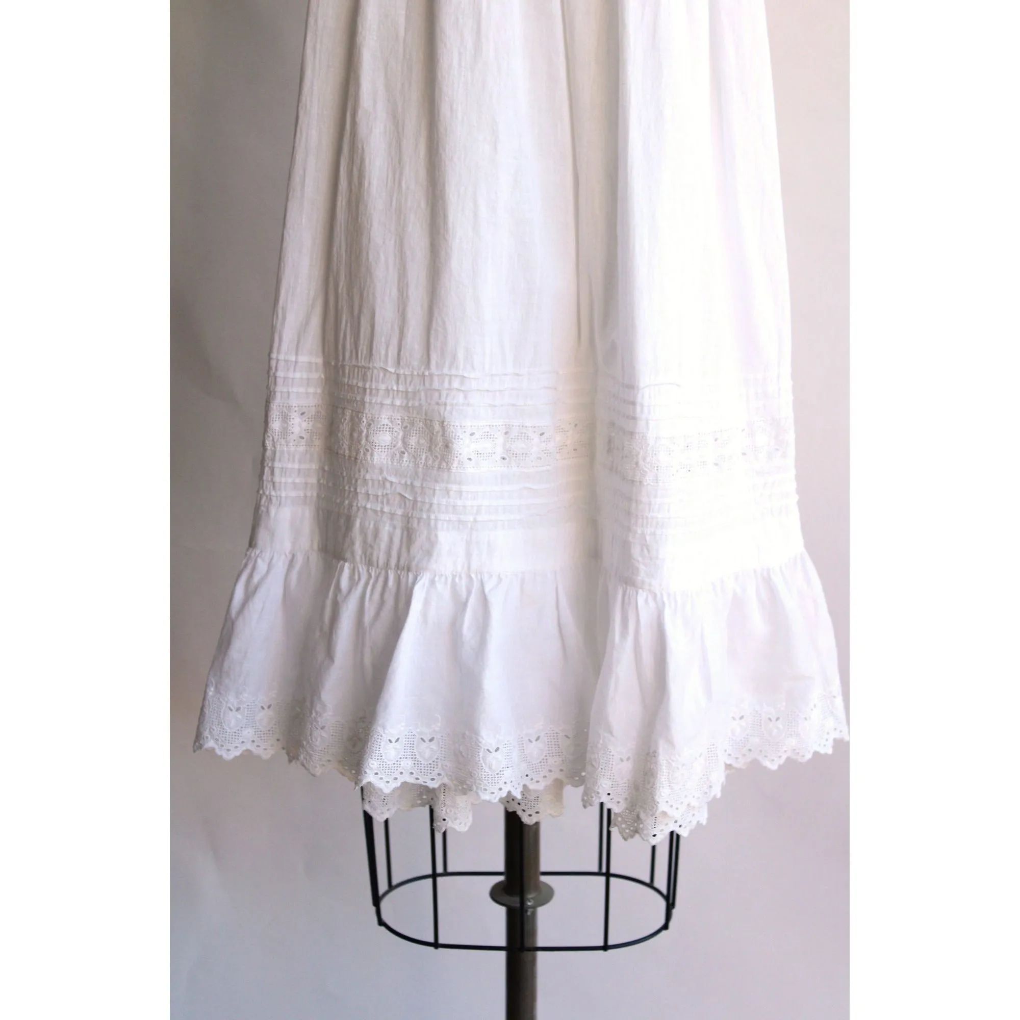 Vintage 1910s White Cotton and Lace Christening Baptism Baby Dress