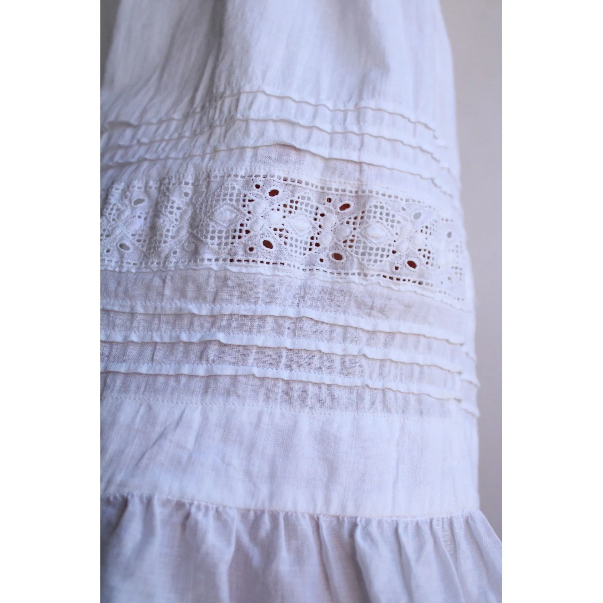 Vintage 1910s White Cotton and Lace Christening Baptism Baby Dress