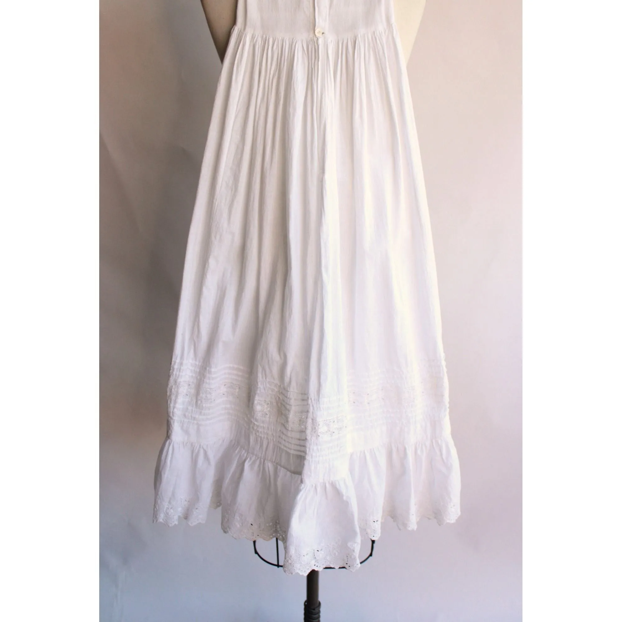 Vintage 1910s White Cotton and Lace Christening Baptism Baby Dress