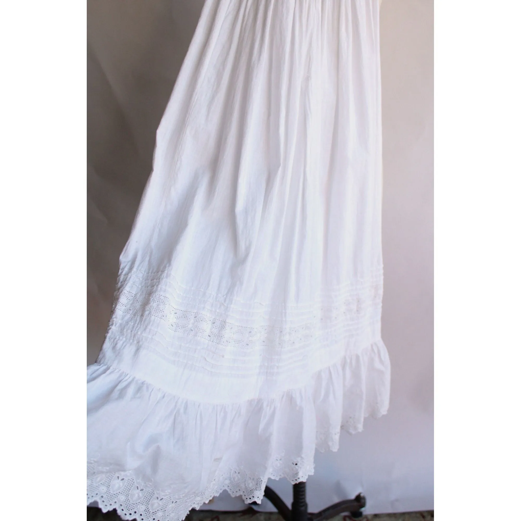 Vintage 1910s White Cotton and Lace Christening Baptism Baby Dress